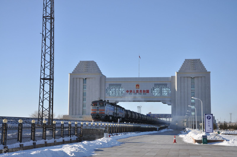 冰雪阿尔山冰雪阿尔山银色呼伦贝尔双飞6日跟团游全程五